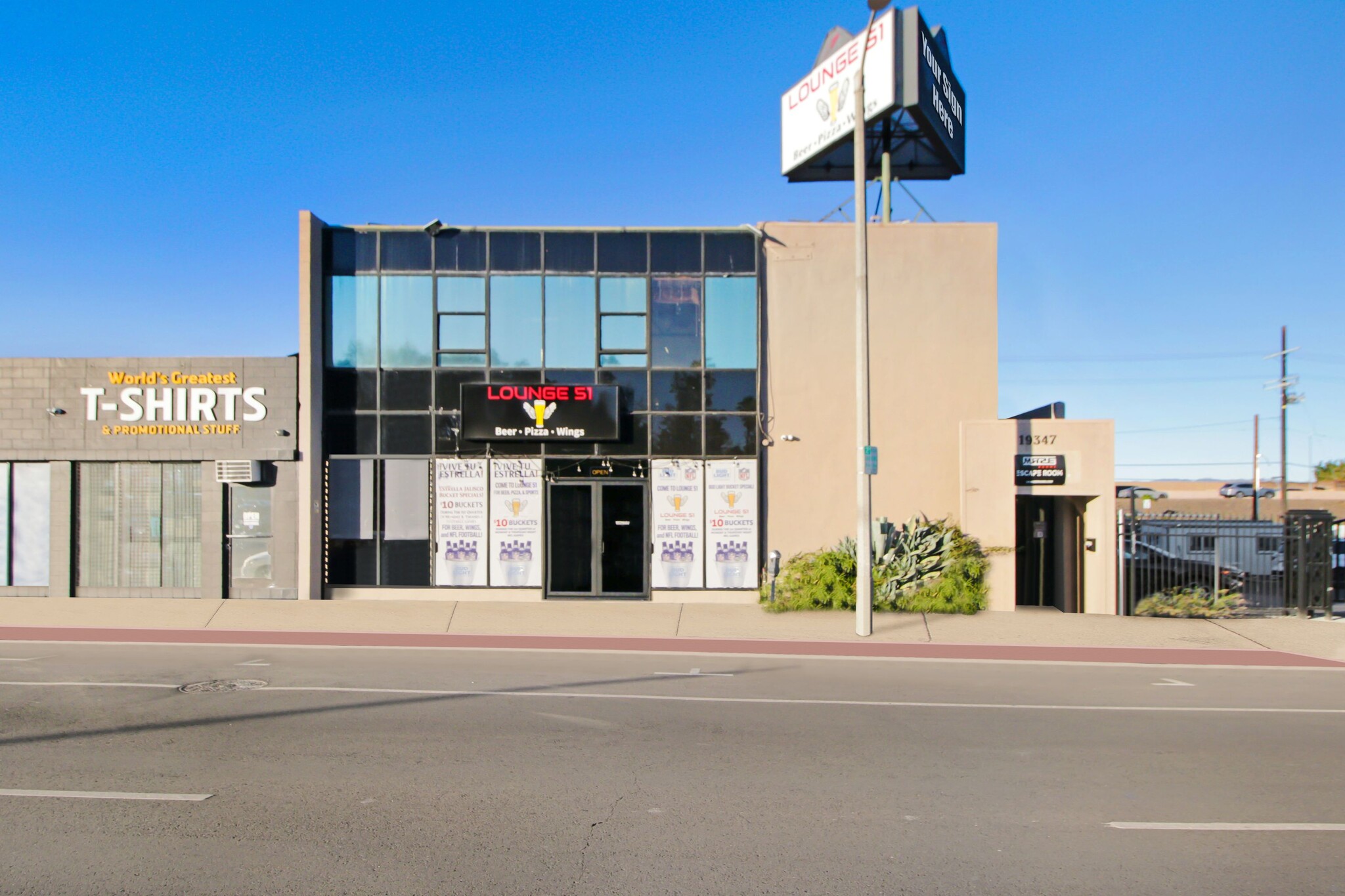 19345-19347 Ventura Blvd, Tarzana, CA en alquiler Foto del edificio- Imagen 1 de 8