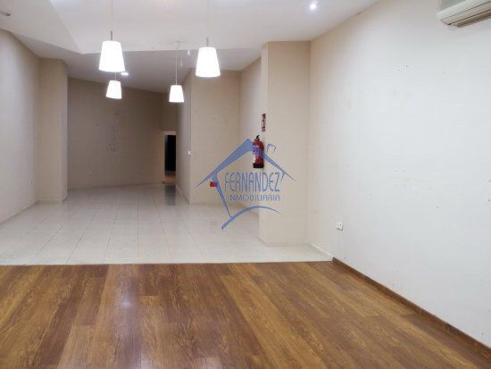 Local en Cáceres, Cáceres en venta Foto del edificio- Imagen 1 de 6