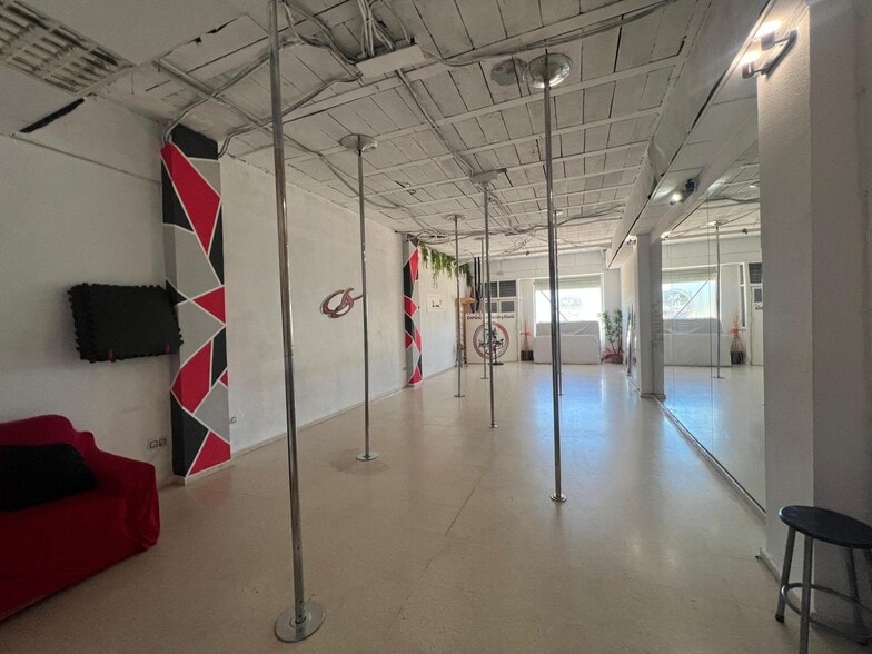 Local en Bormujos, Sevilla en venta - Foto del edificio - Imagen 2 de 14
