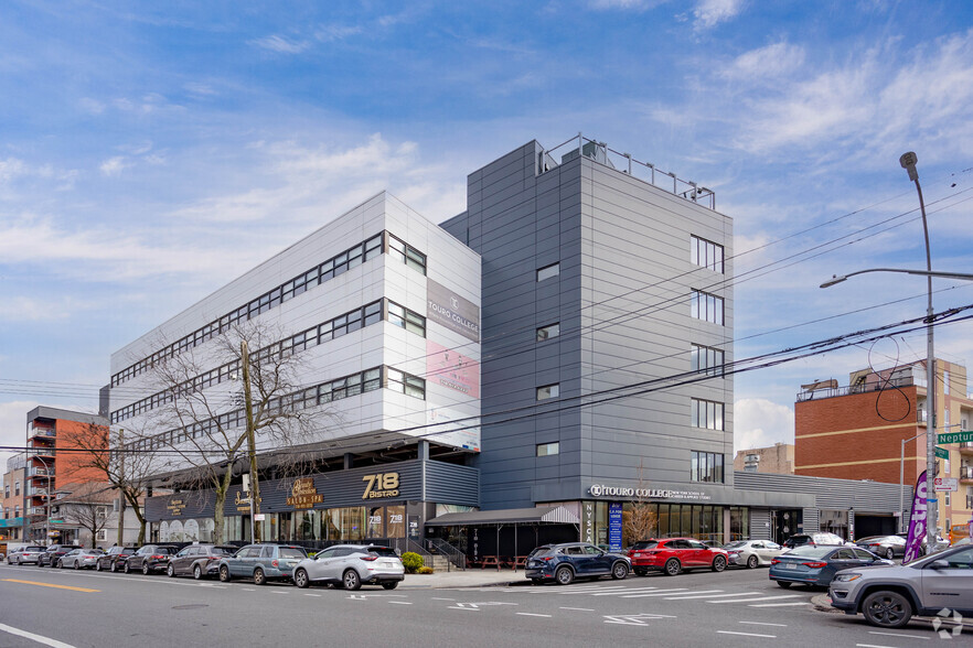 360 Neptune Ave, Brooklyn, NY en alquiler - Foto del edificio - Imagen 2 de 5