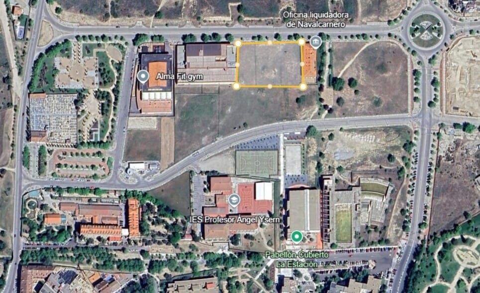 Avenida Ermita de San Juan, 58, Navalcarnero, Madrid en venta - Foto del edificio - Imagen 3 de 4