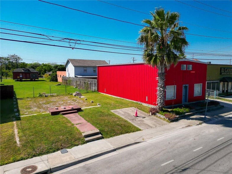 811 S Staples, Corpus Christi, TX en venta - Foto del edificio - Imagen 3 de 40