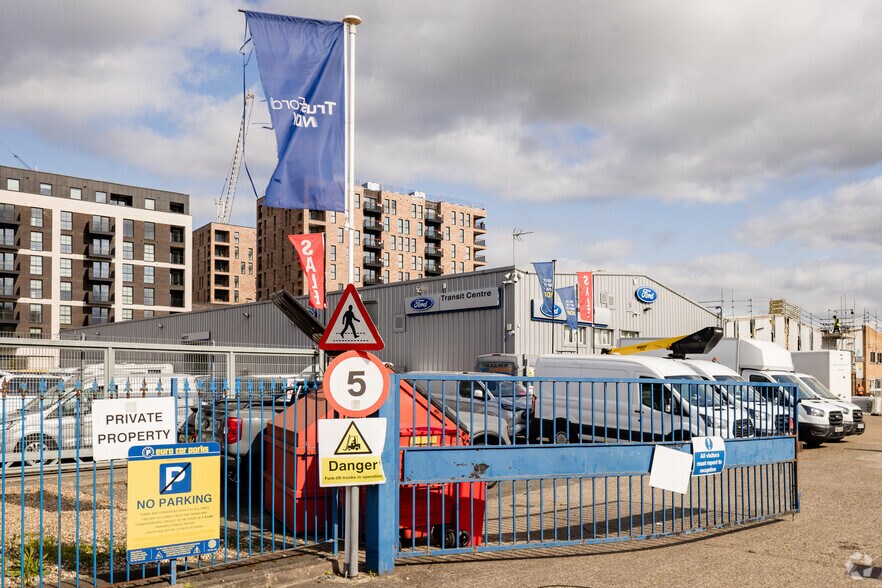 Clayton Rd, Hayes en alquiler - Foto principal - Imagen 1 de 2