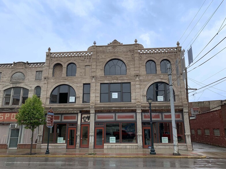 231-237 S Wabash St, Wabash, IN en alquiler - Foto principal - Imagen 1 de 8