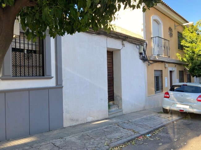 Más detalles de Calle Motamid, 38, Córdoba - Terreno en venta