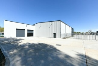 Más detalles de 6 Garside Way, Aylesbury - Nave en alquiler