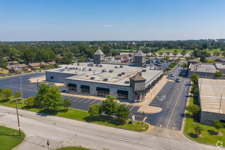 6006-6040 S Yale Ave, Tulsa, OK en alquiler - Foto del edificio - Imagen 3 de 21