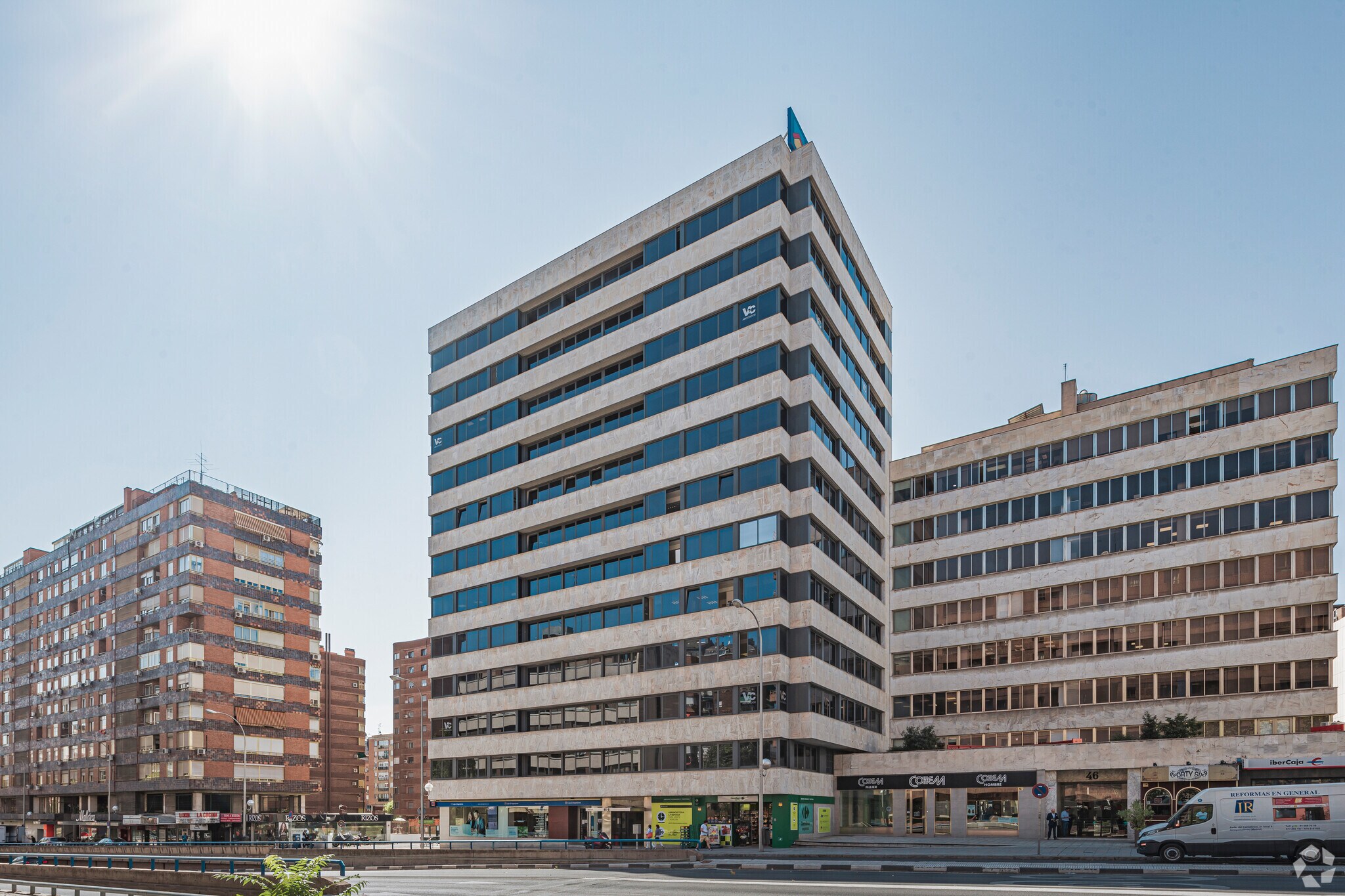 Calle Alberto Alcocer, 46 B, Madrid, Madrid en venta Foto del edificio- Imagen 1 de 1