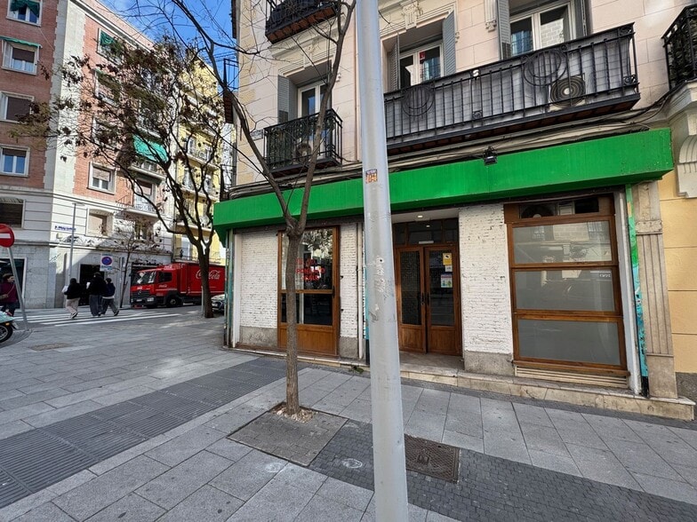 Local en Madrid, Madrid en alquiler - Foto del edificio - Imagen 2 de 2