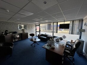 141-143 High St, Dumbarton en alquiler Foto del interior- Imagen 2 de 5