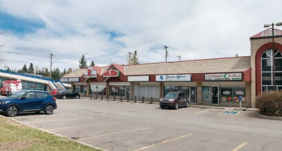 2110 Crowchild Trl NW, Calgary, AB en alquiler Foto del edificio- Imagen 1 de 1