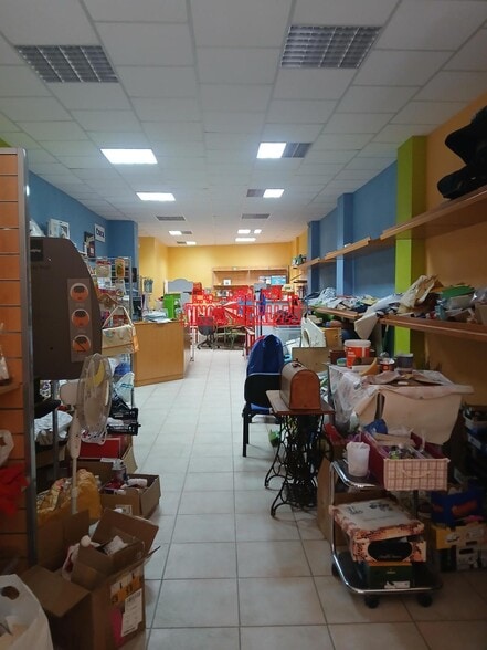 Local en Aspe, Alicante en venta - Foto del interior - Imagen 1 de 9