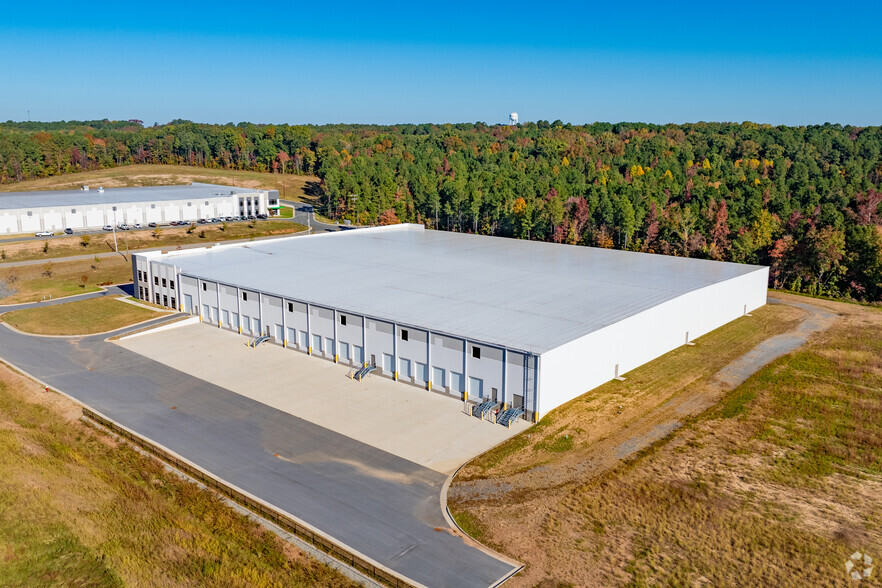 6000 Enterprise Park Dr, Sanford, NC en alquiler - Foto del edificio - Imagen 1 de 23