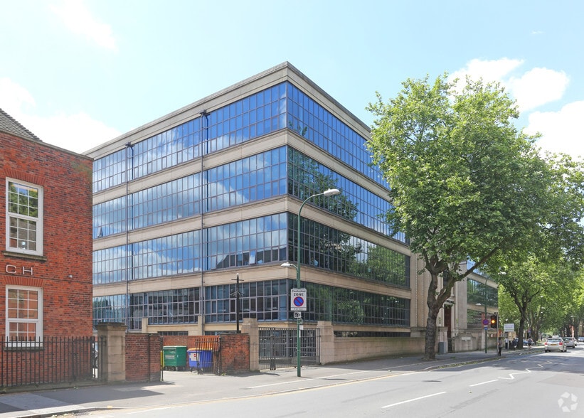 Castle Blvd, Nottingham en alquiler - Foto del edificio - Imagen 3 de 6