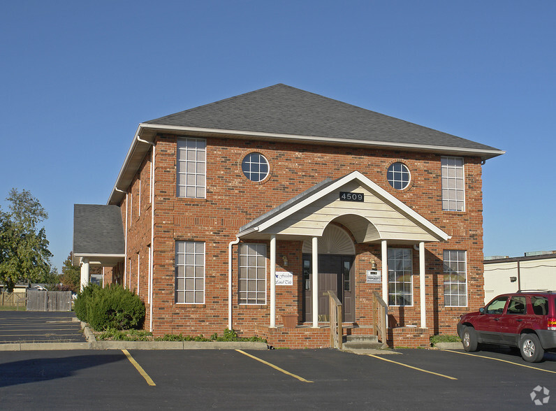 4505 N Illinois St, Swansea, IL en alquiler - Foto del edificio - Imagen 3 de 19