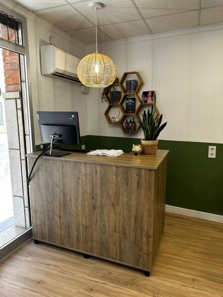 Local en Vinaròs en venta - Vestíbulo - Imagen 3 de 7