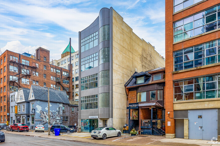 21 Camden St, Toronto, ON en venta - Foto del edificio - Imagen 3 de 10