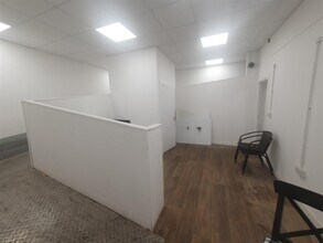 108-110 New St, Huddersfield en alquiler Foto del interior- Imagen 2 de 3