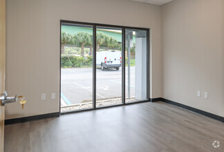 3443-3479 Parkway Center Ct, Orlando, FL en alquiler Foto del interior- Imagen 2 de 6