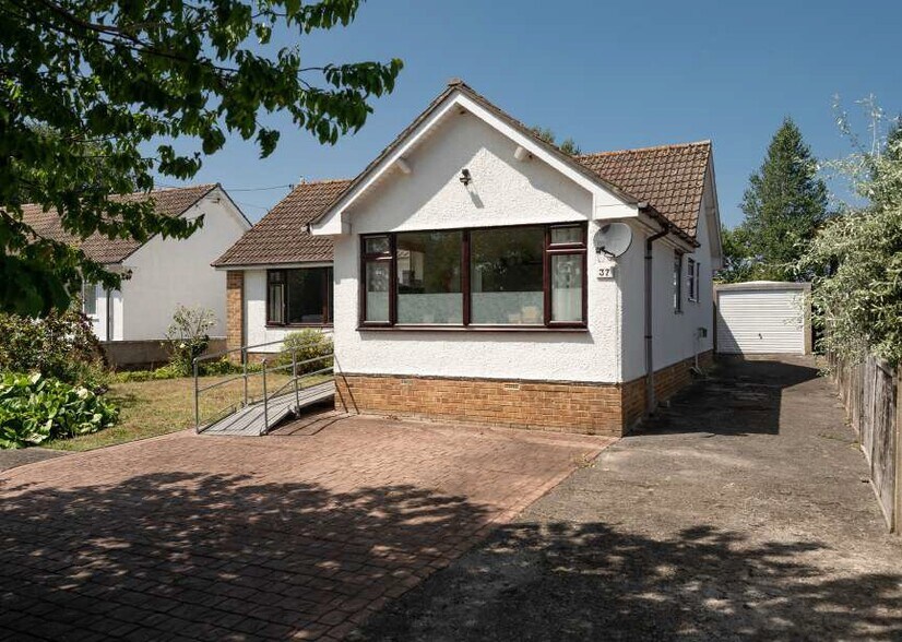 1 Bath Rd, Eastington en venta - Foto del edificio - Imagen 2 de 18