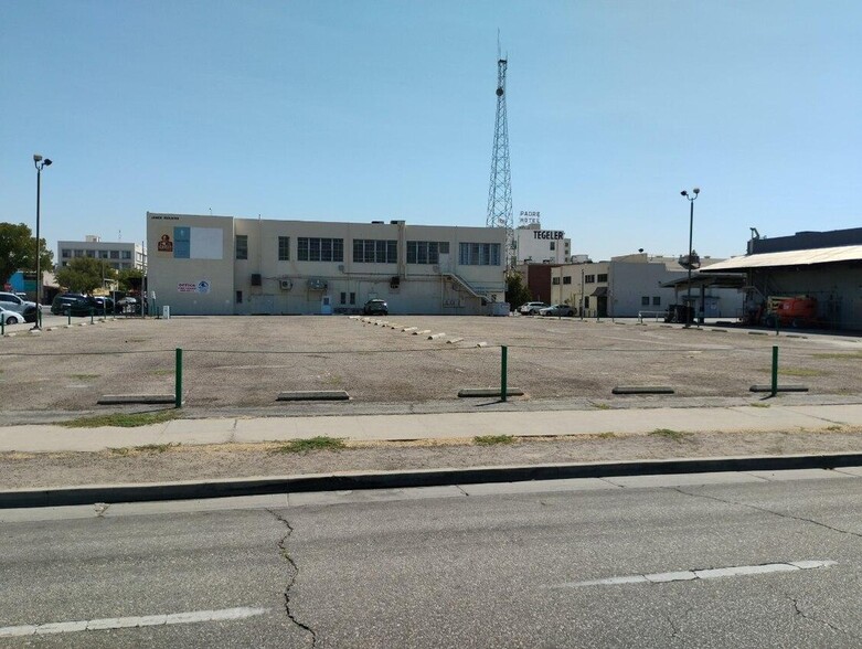 2007 Eye St, Bakersfield, CA en alquiler - Foto del edificio - Imagen 3 de 4