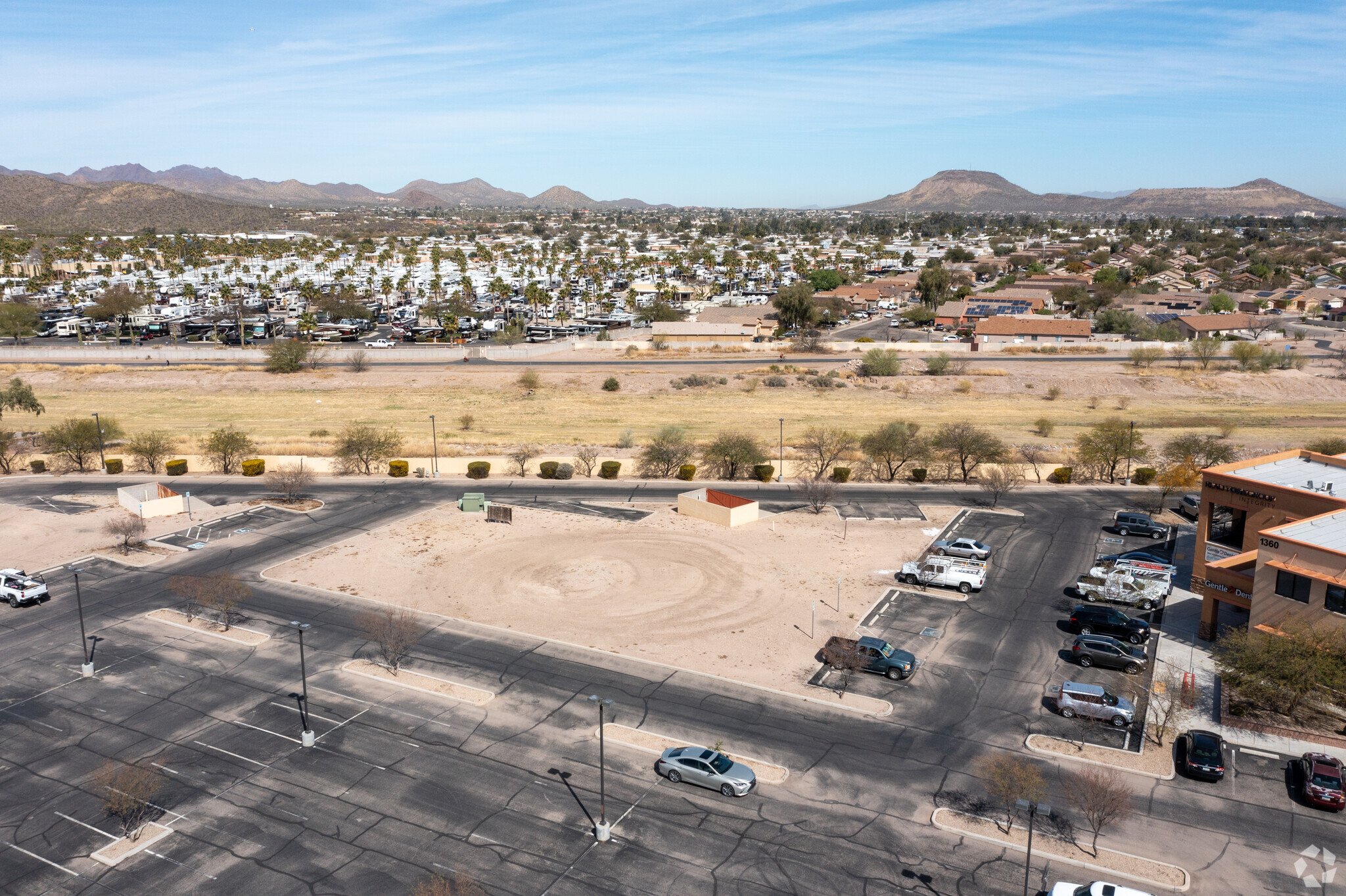 1370 W Irvington Rd, Tucson, AZ en alquiler Foto del edificio- Imagen 1 de 7