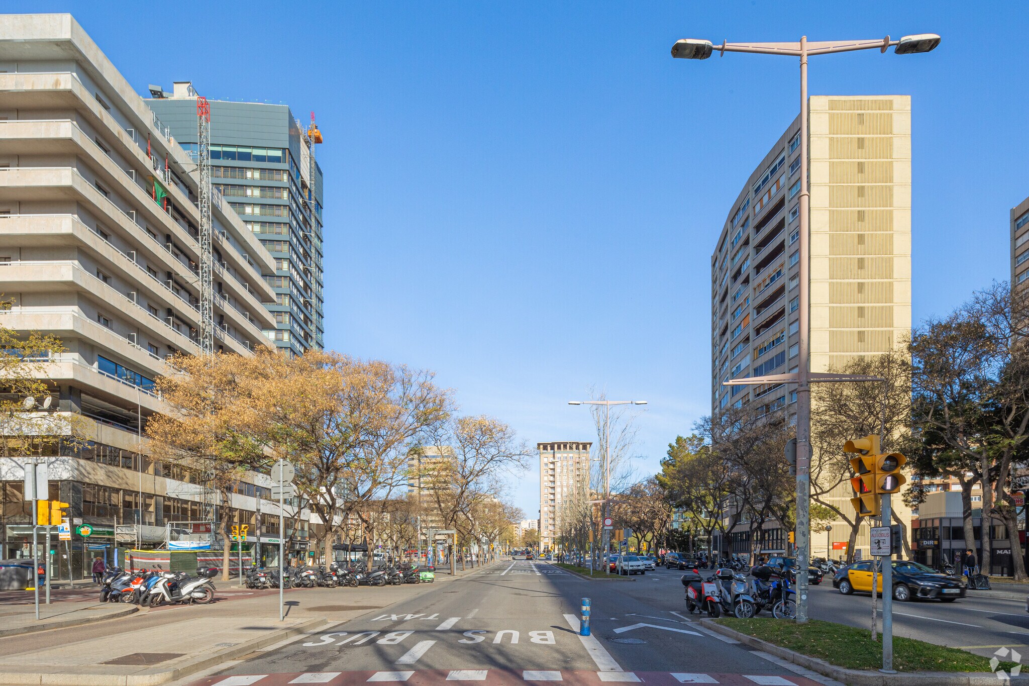 Edificio residencial en Barcelona, Barcelona en venta Otros- Imagen 1 de 2