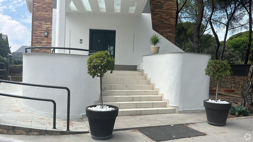 Calle Cáceres, 2, Pozuelo de Alarcón, Madrid en alquiler - Foto principal - Imagen 1 de 7