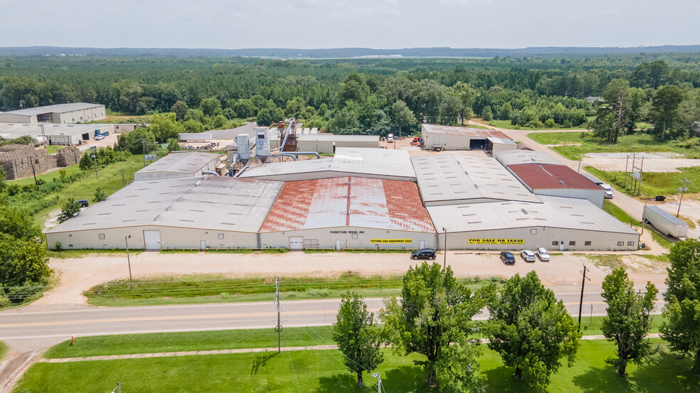 210 E Sweet Potato St, Vardaman, MS en alquiler - Foto del edificio - Imagen 1 de 2