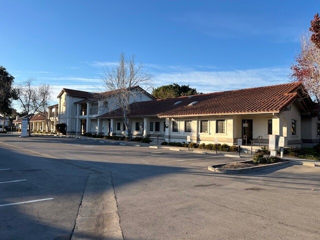 310 S Halcyon Rd, Arroyo Grande, CA en venta - Foto del edificio - Imagen 1 de 8