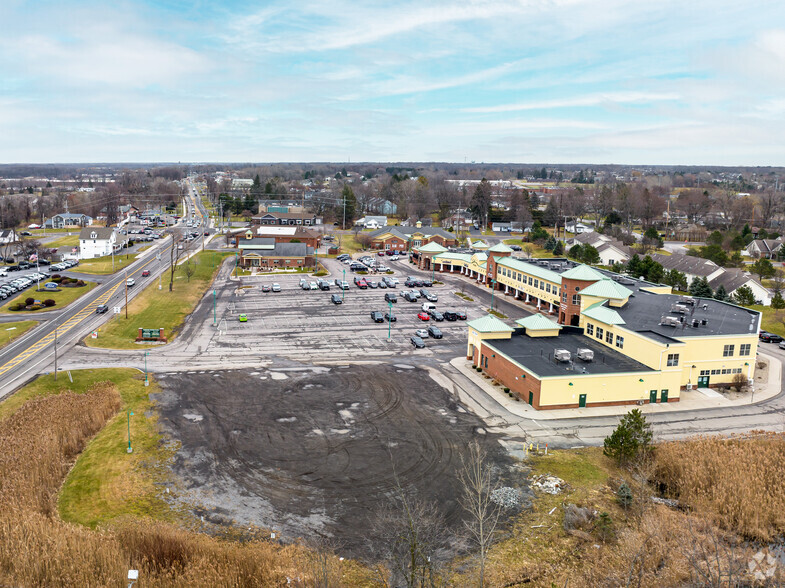 801 Ridge Rd, Webster, NY en alquiler - Foto del edificio - Imagen 1 de 8