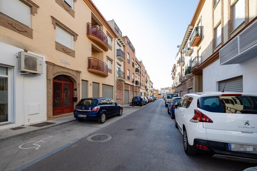 Local en Peligros, Granada en venta - Foto del edificio - Imagen 2 de 22