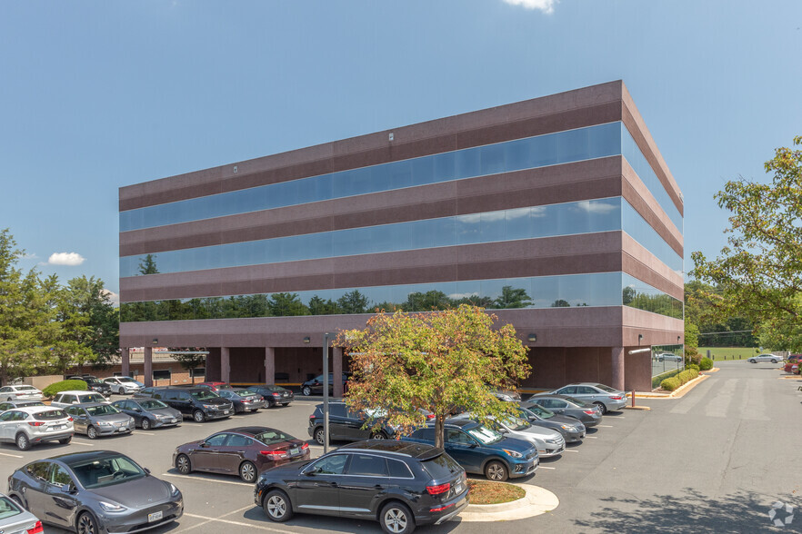 3900 Jermantown Rd, Fairfax, VA en alquiler - Foto del edificio - Imagen 2 de 5