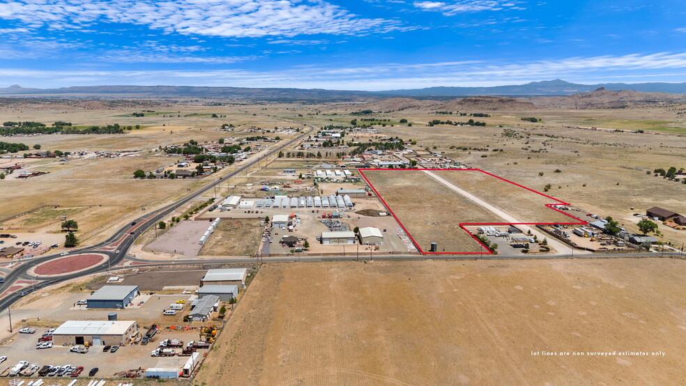 874 East Road 4 North, Chino Valley, AZ en venta - Vista aérea - Imagen 2 de 15