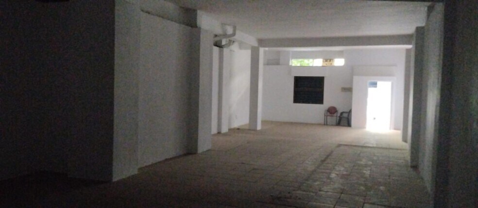 Local en Córdoba, Córdoba en alquiler - Foto del edificio - Imagen 3 de 4