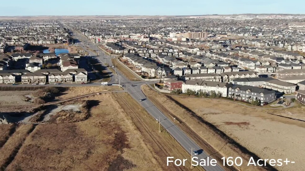 Q NE Sec 23 TWP 26 Range 1 Meridian 5 & Rge 11 rd, Airdrie, AB en venta - Vídeo de anuncio comercial - Imagen 2 de 9