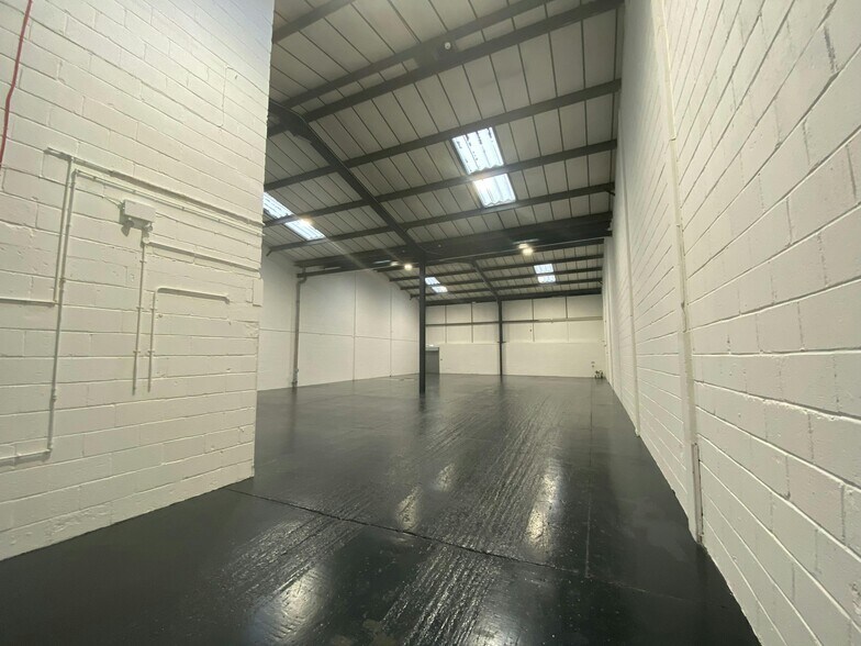 4-14 Lambhill Quadrant, Glasgow en alquiler - Foto del edificio - Imagen 2 de 9