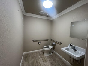 564 S Dora St, Ukiah, CA en venta Foto del edificio- Imagen 2 de 5