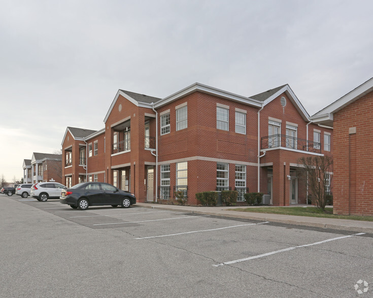 5770 Timberlea Blvd, Mississauga, ON en alquiler - Foto principal - Imagen 1 de 8