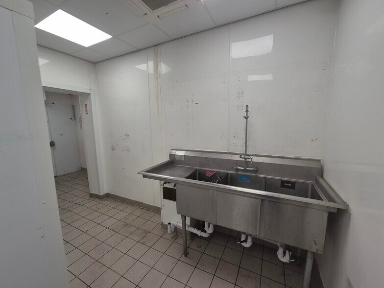 13 Banks Rd, Wirral en alquiler - Foto del edificio - Imagen 3 de 5