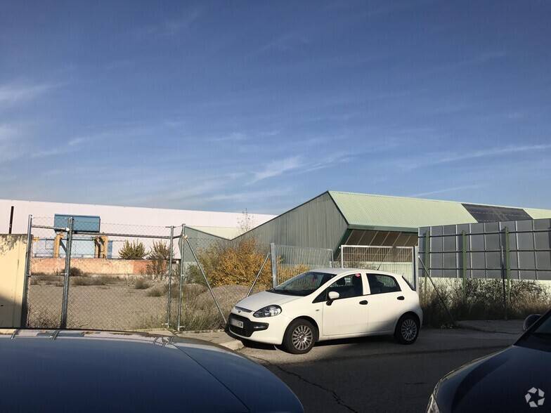 Terreno en Coslada, Madrid en venta - Foto principal - Imagen 1 de 3