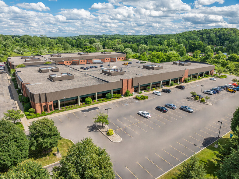 7615 Omnitech Pl, Victor, NY en alquiler - Foto del edificio - Imagen 1 de 21