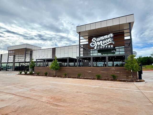 Más detalles de 16533 N May Ave, Edmond, OK - Local en alquiler