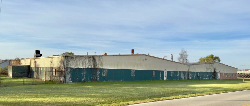 500 E Industrial Pky, Fayette, OH en venta - Foto del edificio - Imagen 1 de 3