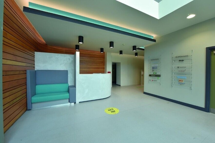 Newton St, Macclesfield en alquiler - Foto del edificio - Imagen 2 de 3