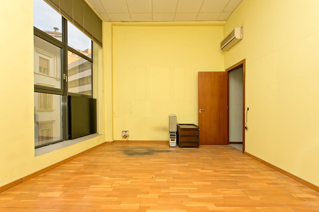 Manresa, BAR 08242 - Unidad 1 -  - Foto del interior - Image 1 of 33