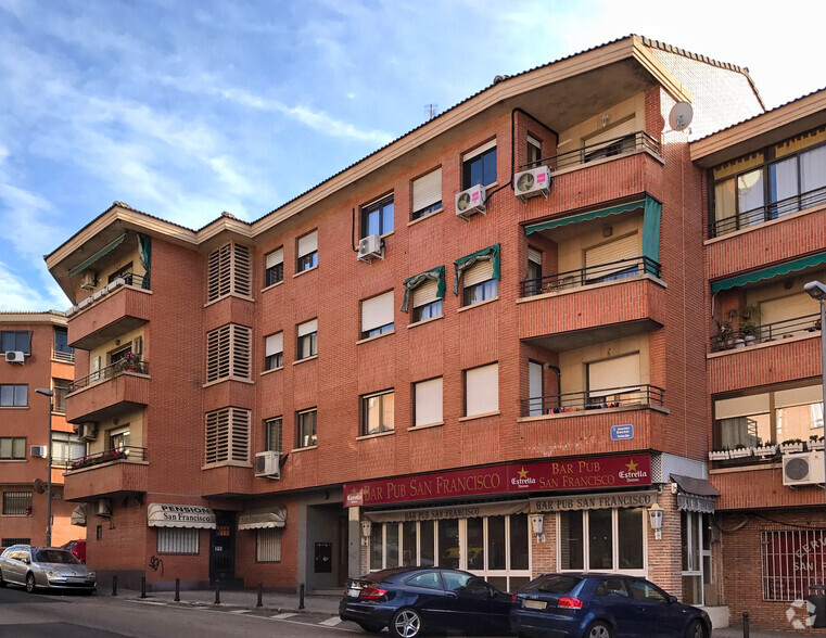 Avenida Doctor Toledo, 32, Las Rozas de Madrid, Madrid en venta - Foto del edificio - Imagen 2 de 2