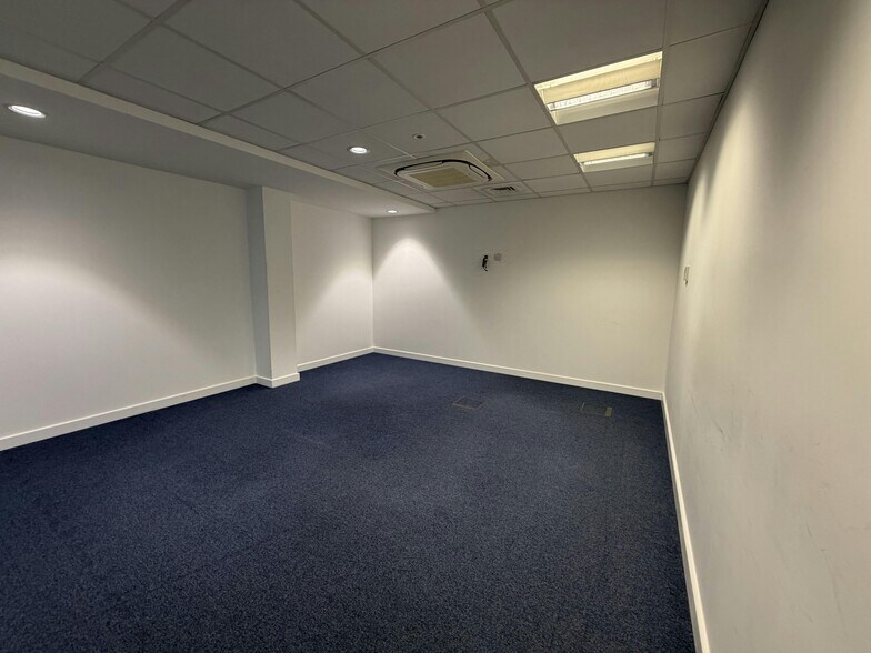 37 Greenham Business Park, Thatcham en alquiler - Foto del edificio - Imagen 3 de 5