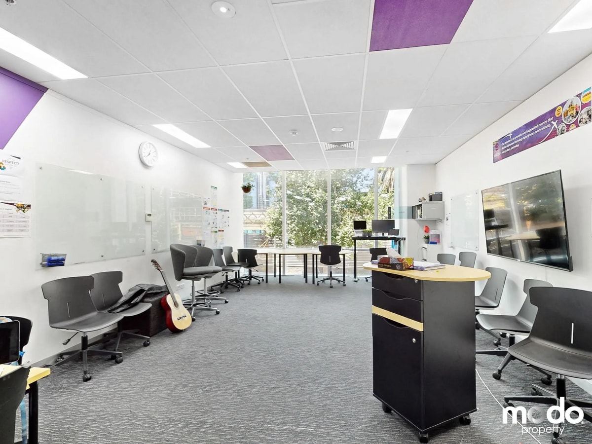 2 Queen St, Melbourne, VIC 3000 - Unidad 108 - - Foto del interior - Image 2 of 6