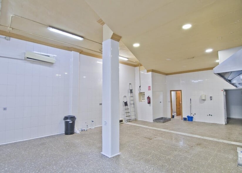 Local en Motril en venta - Foto del interior - Imagen 3 de 8